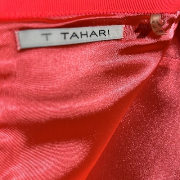Tahari. Tahari skirt size US 4. - Picture 4 of 7